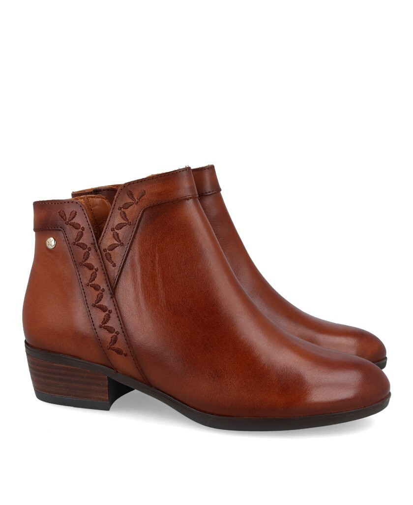 Pikolinos Daroca W1U-8533 Low-heeled brown bootie for women