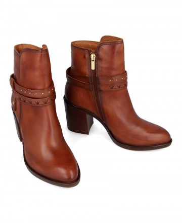 brown ankle boots women