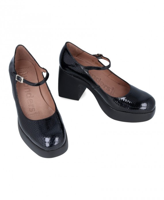 patent leather Mary Janes
