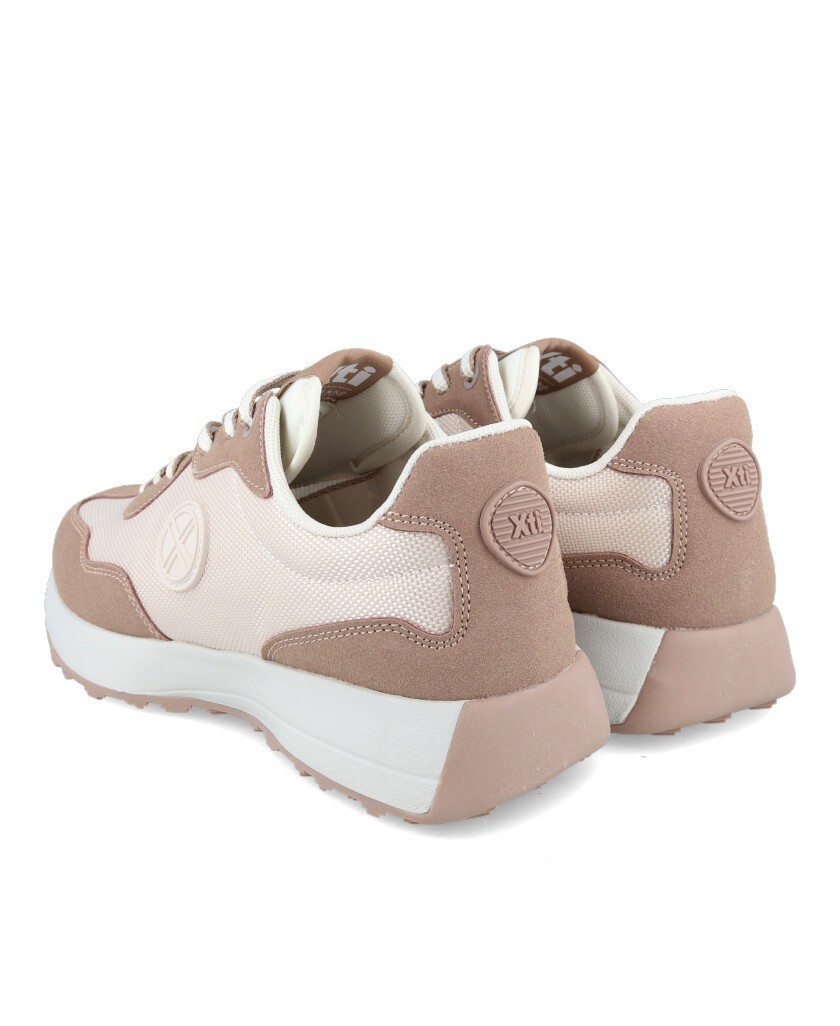 zapatilla beige mujer