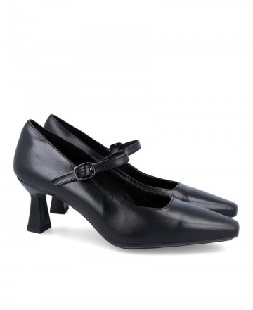 Zapato de tacón negro para mujer Desireé Elby2