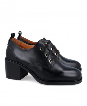 Pikolinos Huesca W8X-5757 Laced and heeled shoe