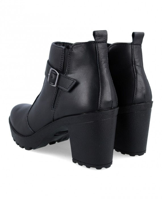 black winter ankle boots