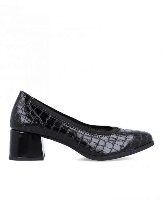 thick heel women's shoe