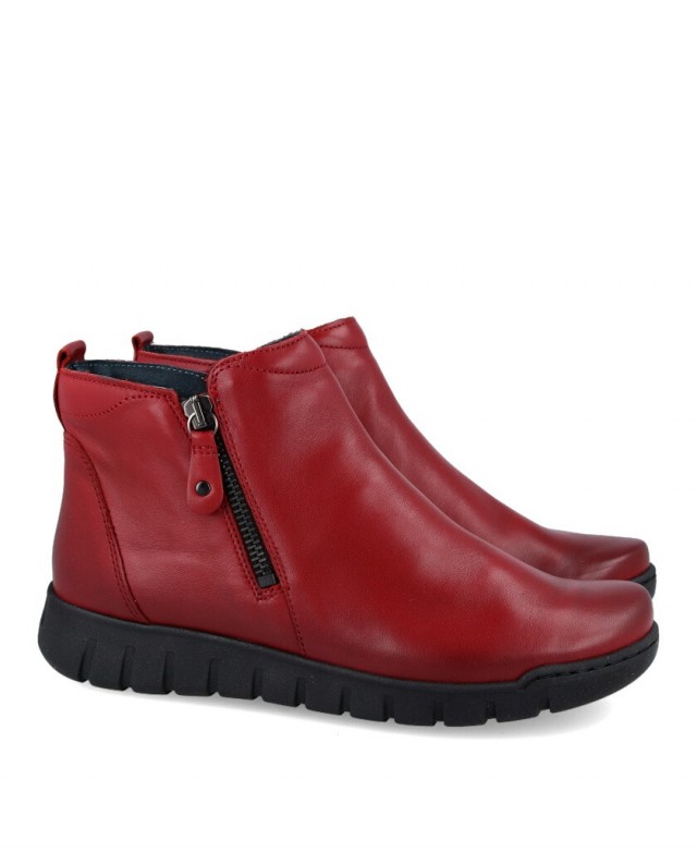 Walk and Fly Alameda 749-007 Red flat ankle boots