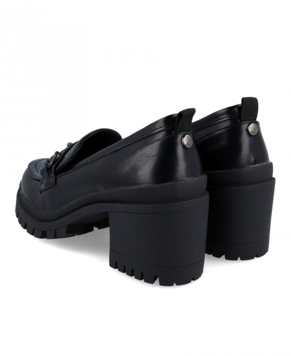 comfortable heeled loafers