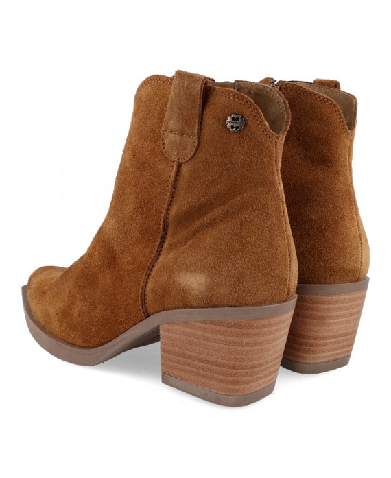 casual leather ankle boot