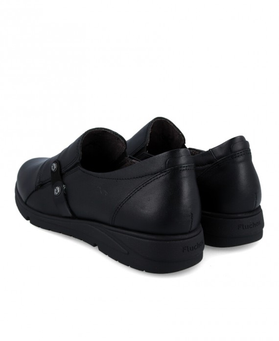 women's moccasin shoes