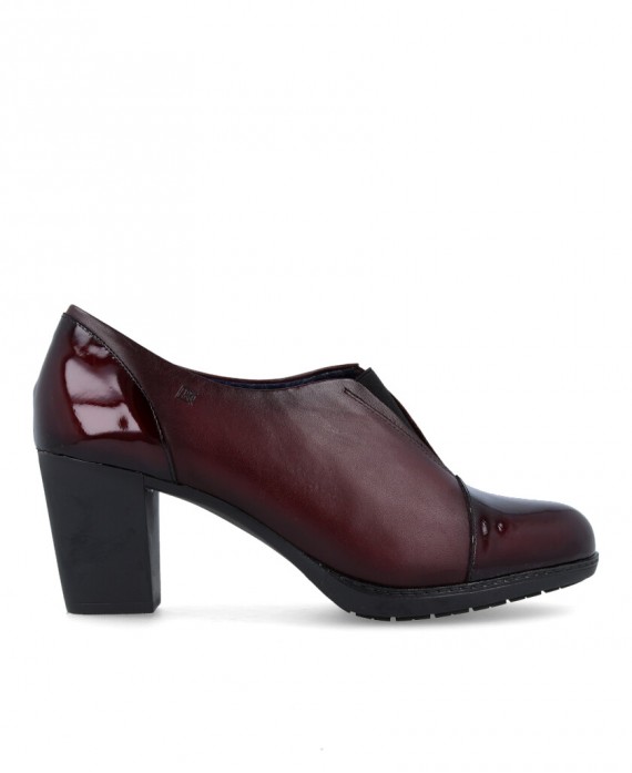 burgundy women's shoes