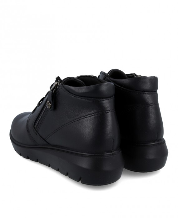 women's lace-up ankle boots