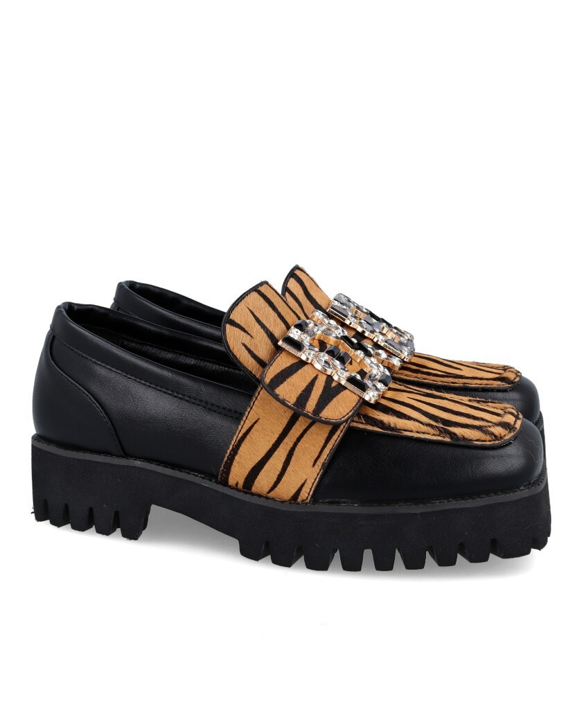 h2bMocasines animal print Exe P212 W168T b h2 pstrongMocasines animal print Exe P212 W168T strong para mujer en color negro co