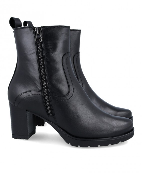 women's heeled ankle boots