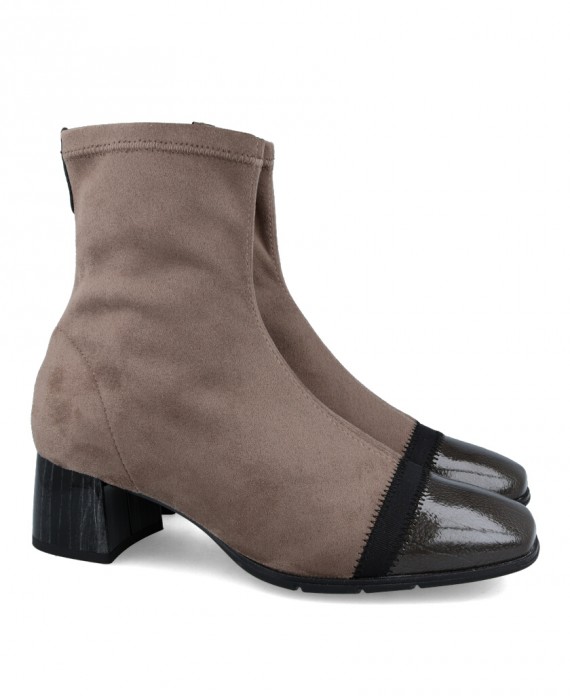 Dchicas 4692 elegant suede sock ankle boot