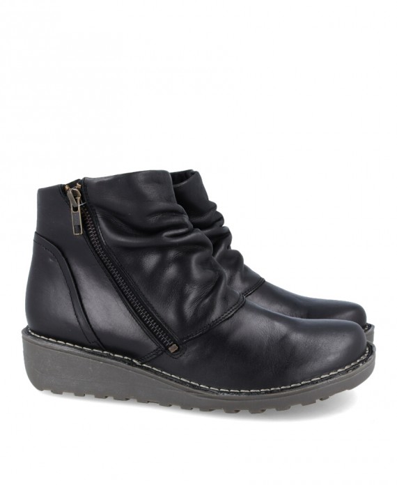 Catchalot 6432 Black low wedge ankle boots