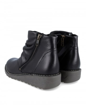 Catchalot 6432 Black low wedge ankle boots