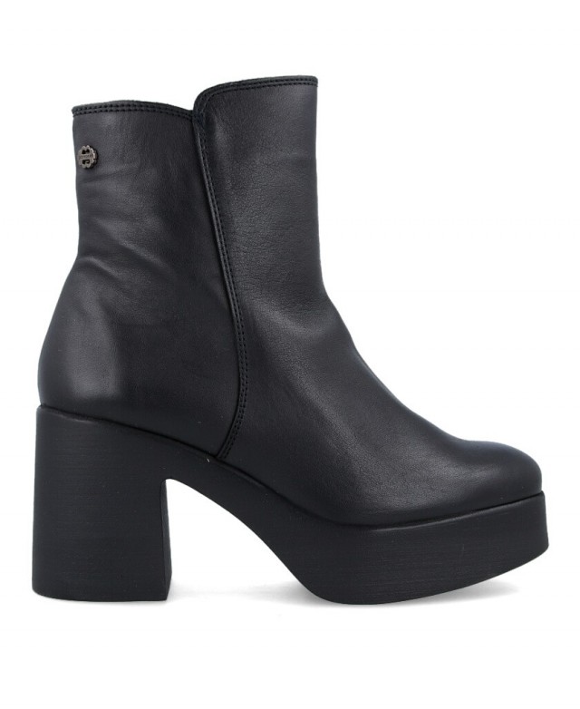 Porronet Lia 4560 Black booties with thick heels