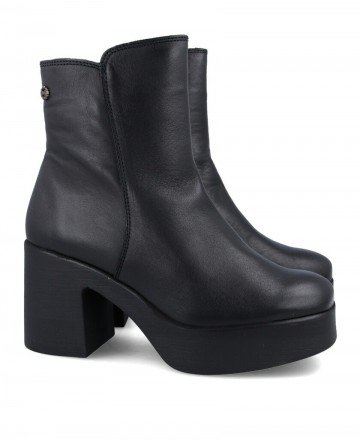 platform heel ankle boots