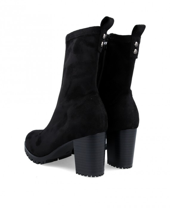D'Angela DRB25243 Black heeled ankle boots
