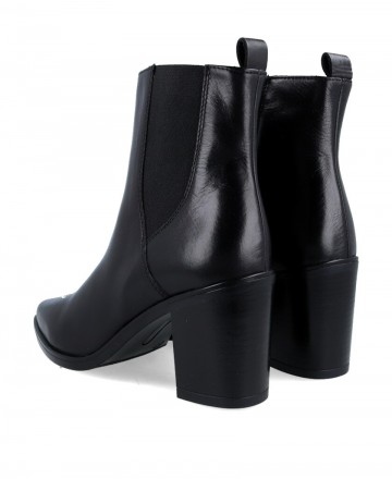 Riva di Mare 52145 Black heeled ankle boots
