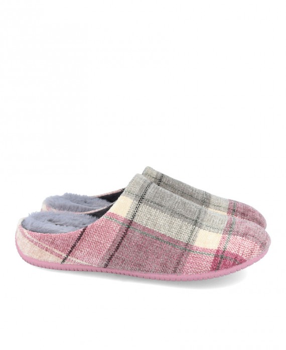 Garzón 15300.598 Pink checkered house slippers