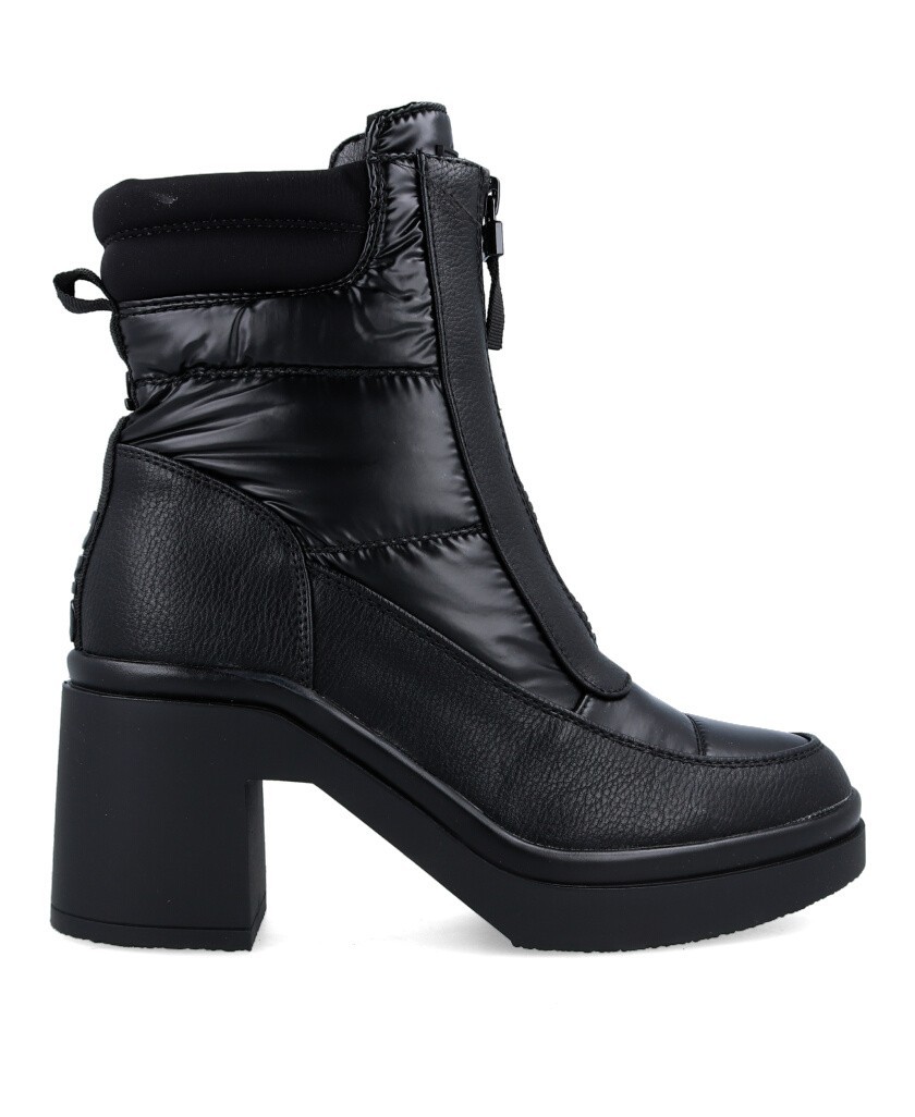 D'Angela DRB25221 Black padded heeled ankle boot for women