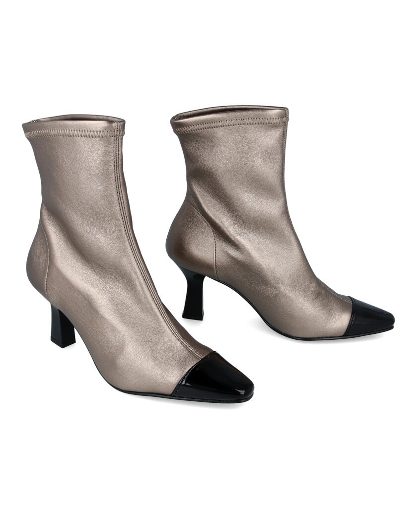 Miss Elastic 77645 Elegant metallic ankle boots