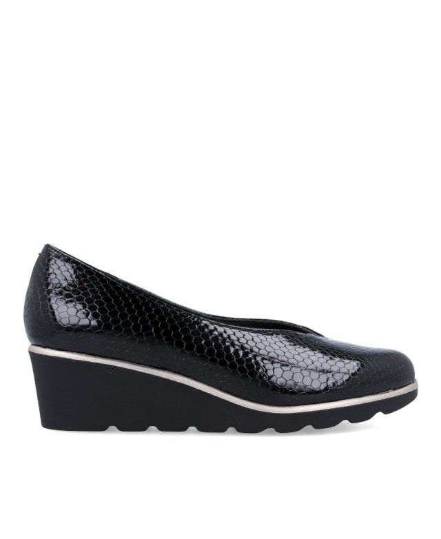 Girls black hot sale wedge shoes