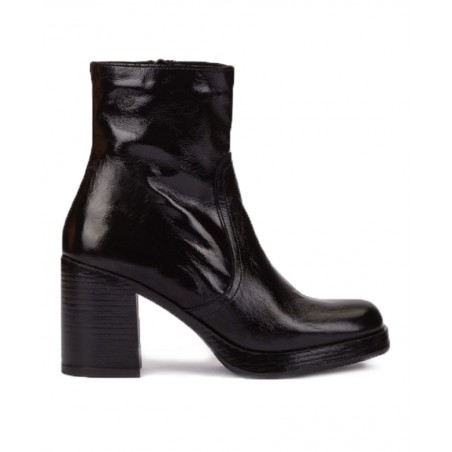 Yokono Kolin-001 Black shiny leather ankle boot