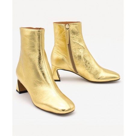 Angel Alarcon Parsons 23591 Gold heeled booties