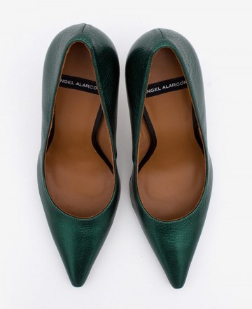 Women's green shoe