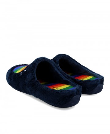 Comfortable slippers for men