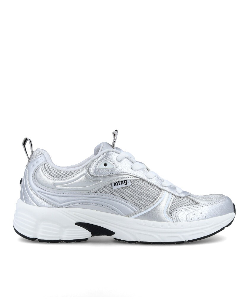 Zapatilla deportiva cómoda con cordones