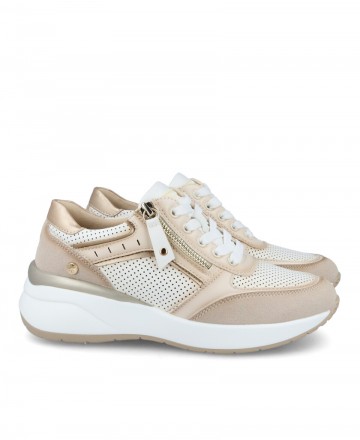 Zapatilla con cuña baja Xti 142578