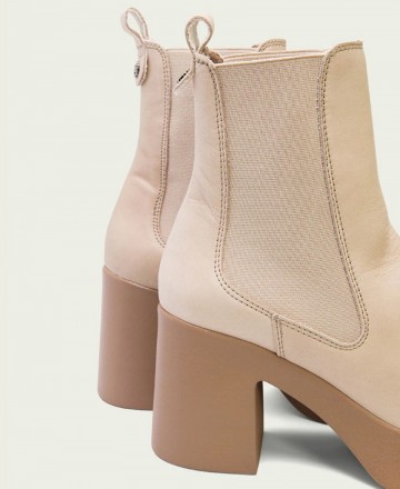 Leather ankle boots with wide heel