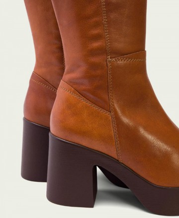 Women's polished leather ankle boots