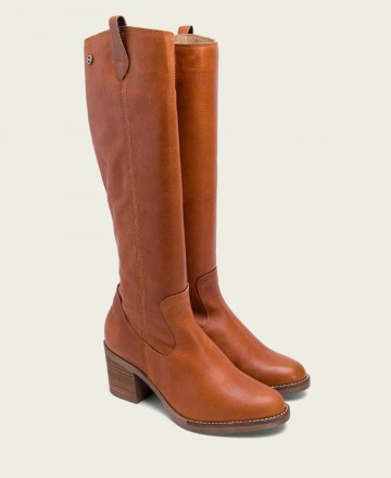 Women's high boots in leather color