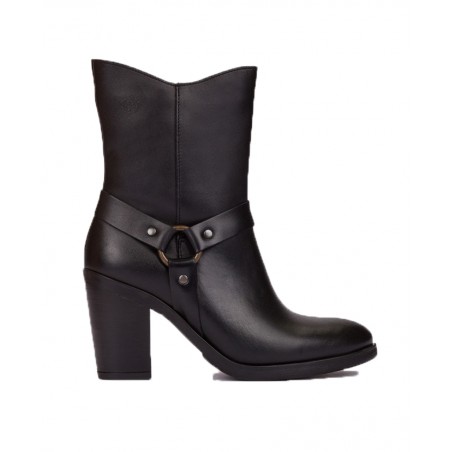 Leather ankle boots with heel Yokono tours 008