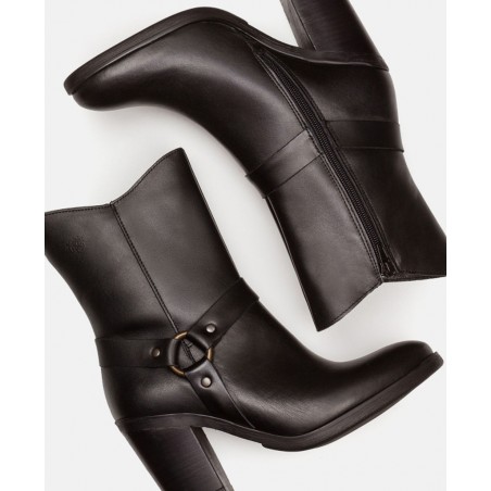 Ankle boots with buckle for women