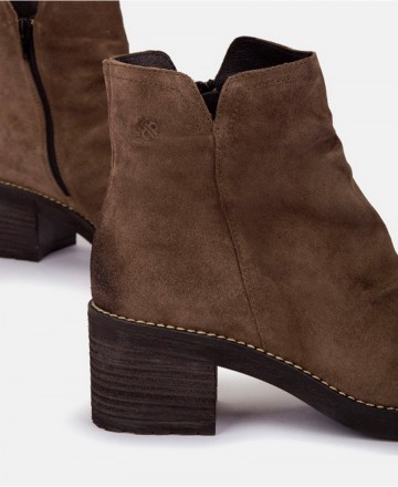 Women's comfortable ankle boots