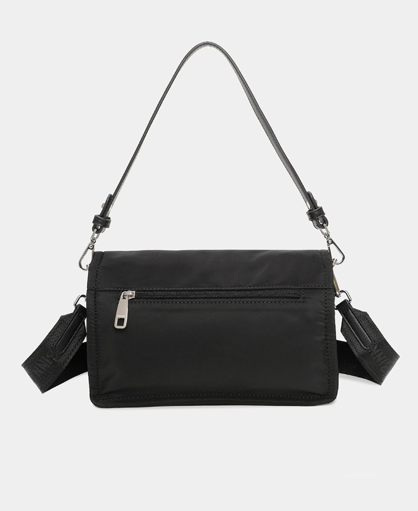 Bolso de hombro con solapa Binnari Nora 20120