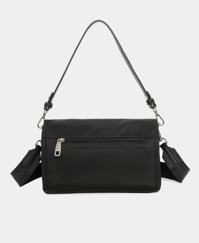 Bolso de hombro con solapa Binnari Nora 20120 Bolso de hombro con solapa Binnari Nora 20120