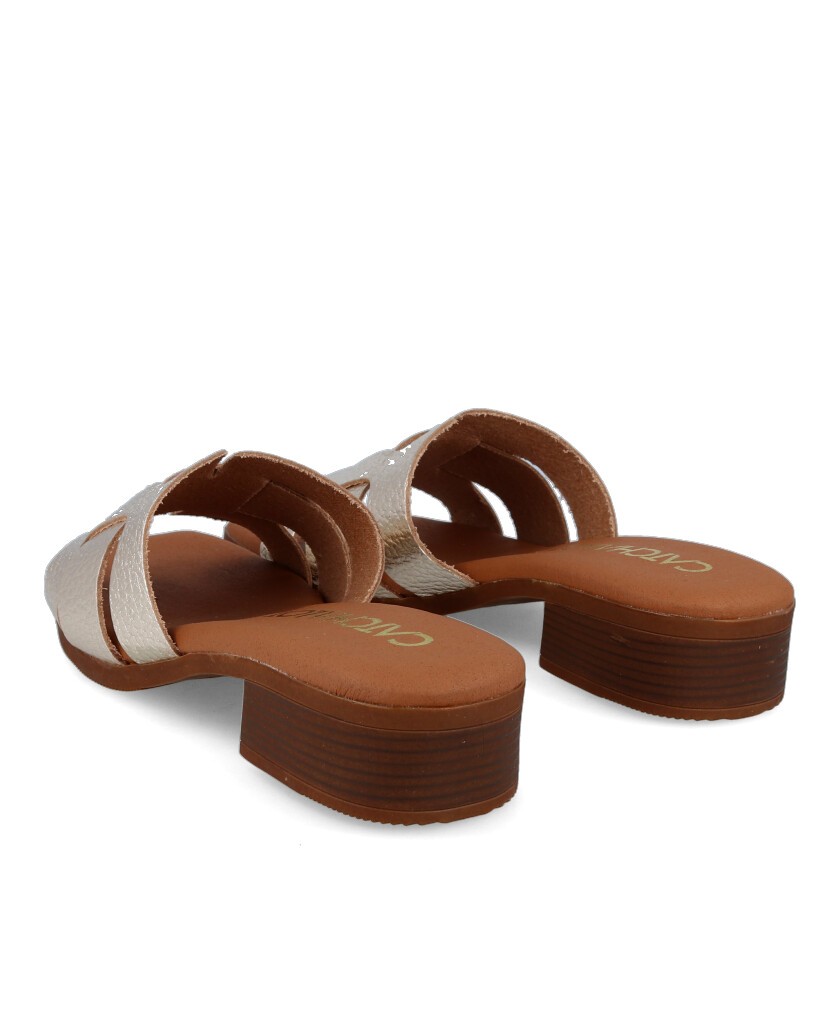 Catchalot 5343 metallized spade sandal