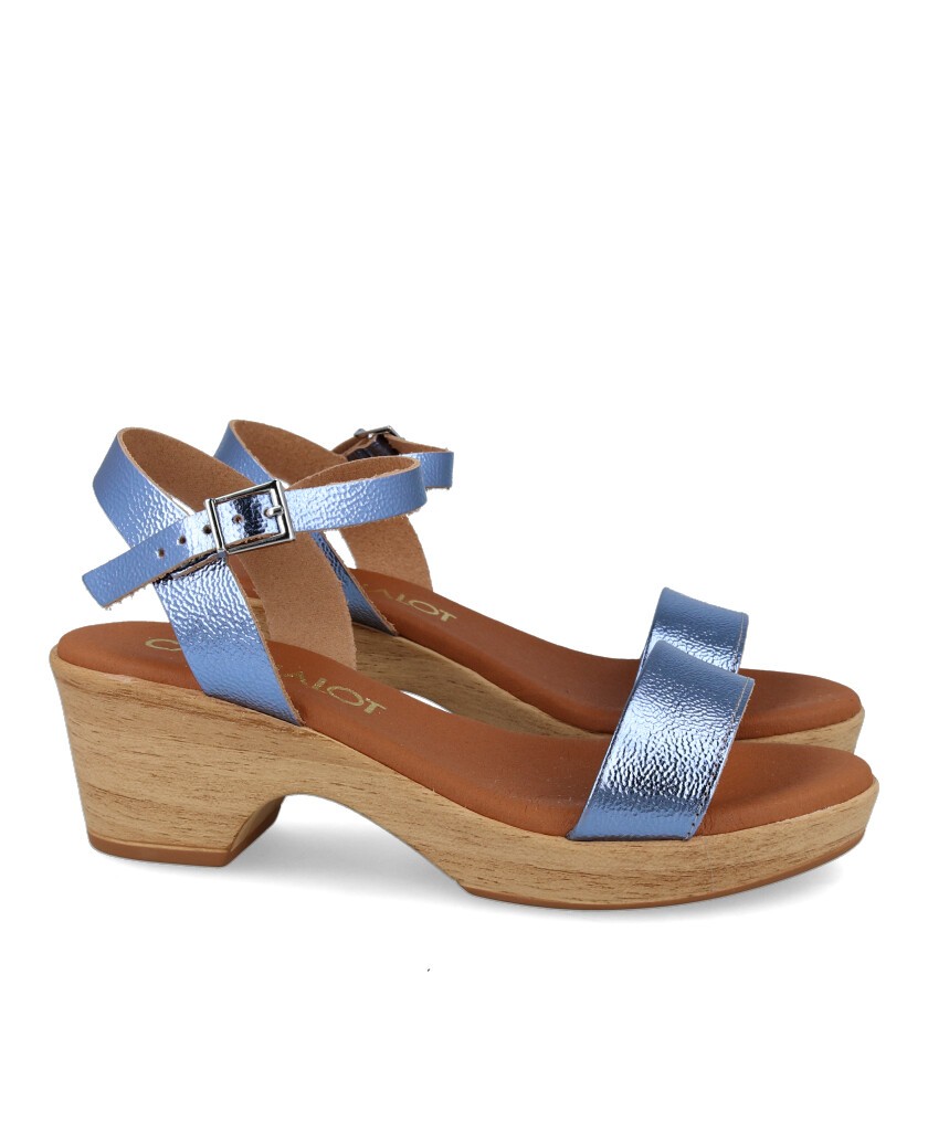 Catchalot 5376 metallic strappy sandals