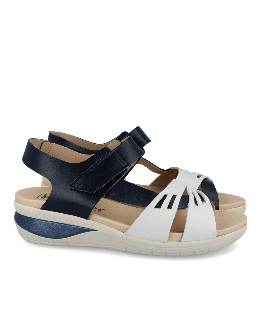 Pitillos 2803 leather strappy sandals