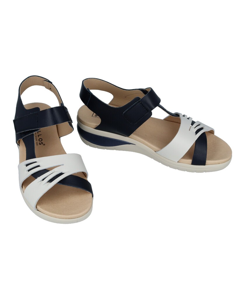 Pitillos 2803 leather strappy sandals
