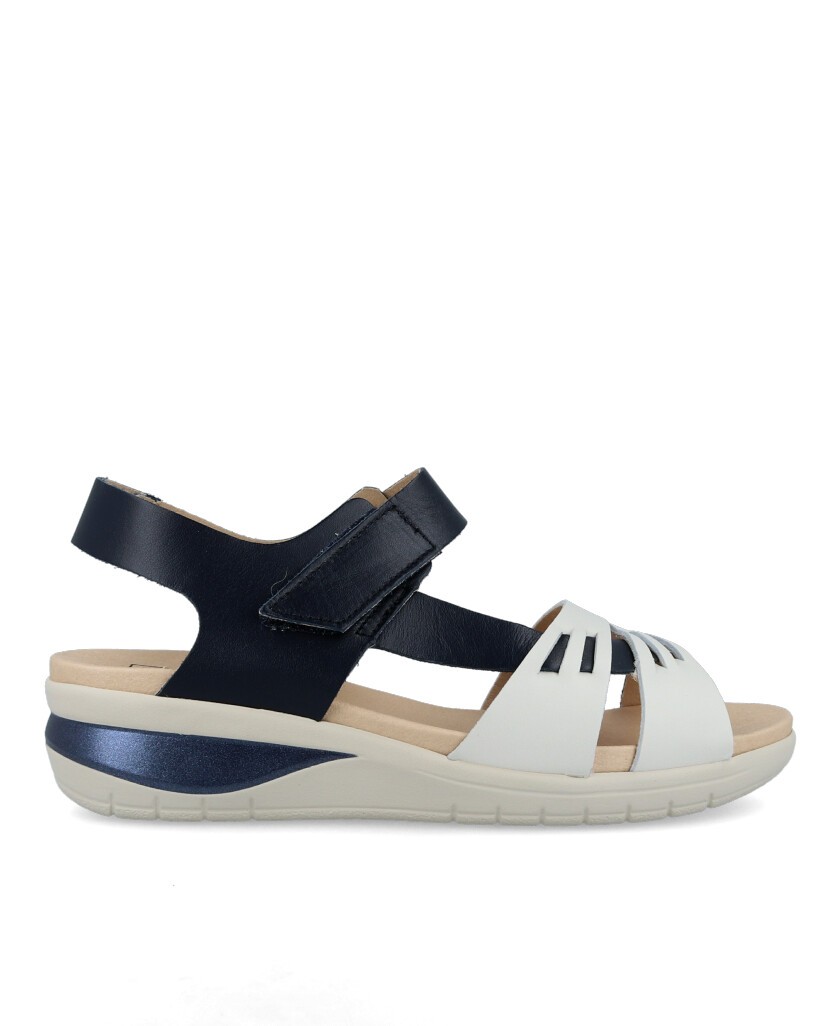 Pitillos 2803 leather strappy sandals