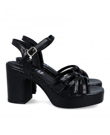 Mustang 59609 strappy sandal