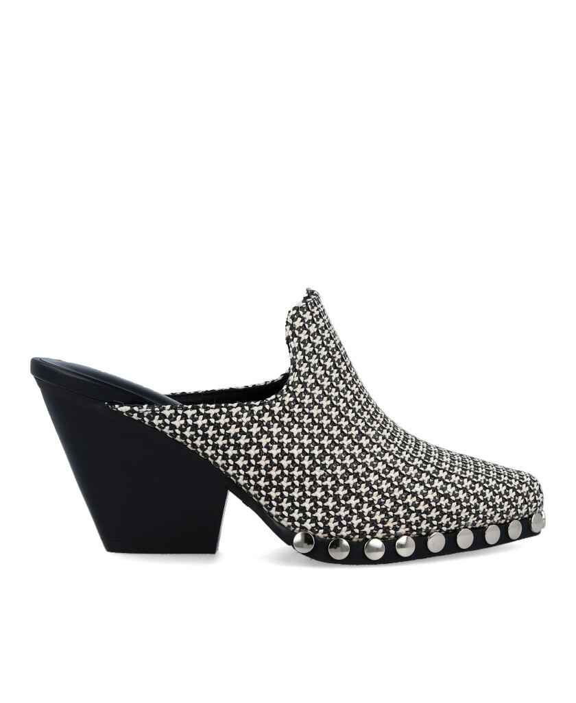 Noa Harmon 9630 women's raffia clog