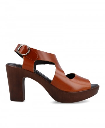 Kissia 450 platform sandal