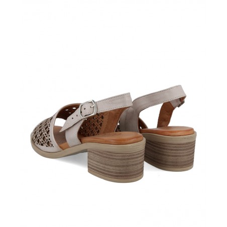 Sandalias para mujer en color gris Caracteristicas con hebilla tacon 4 cm zapato de estilo casual suela de goma termoplastica e